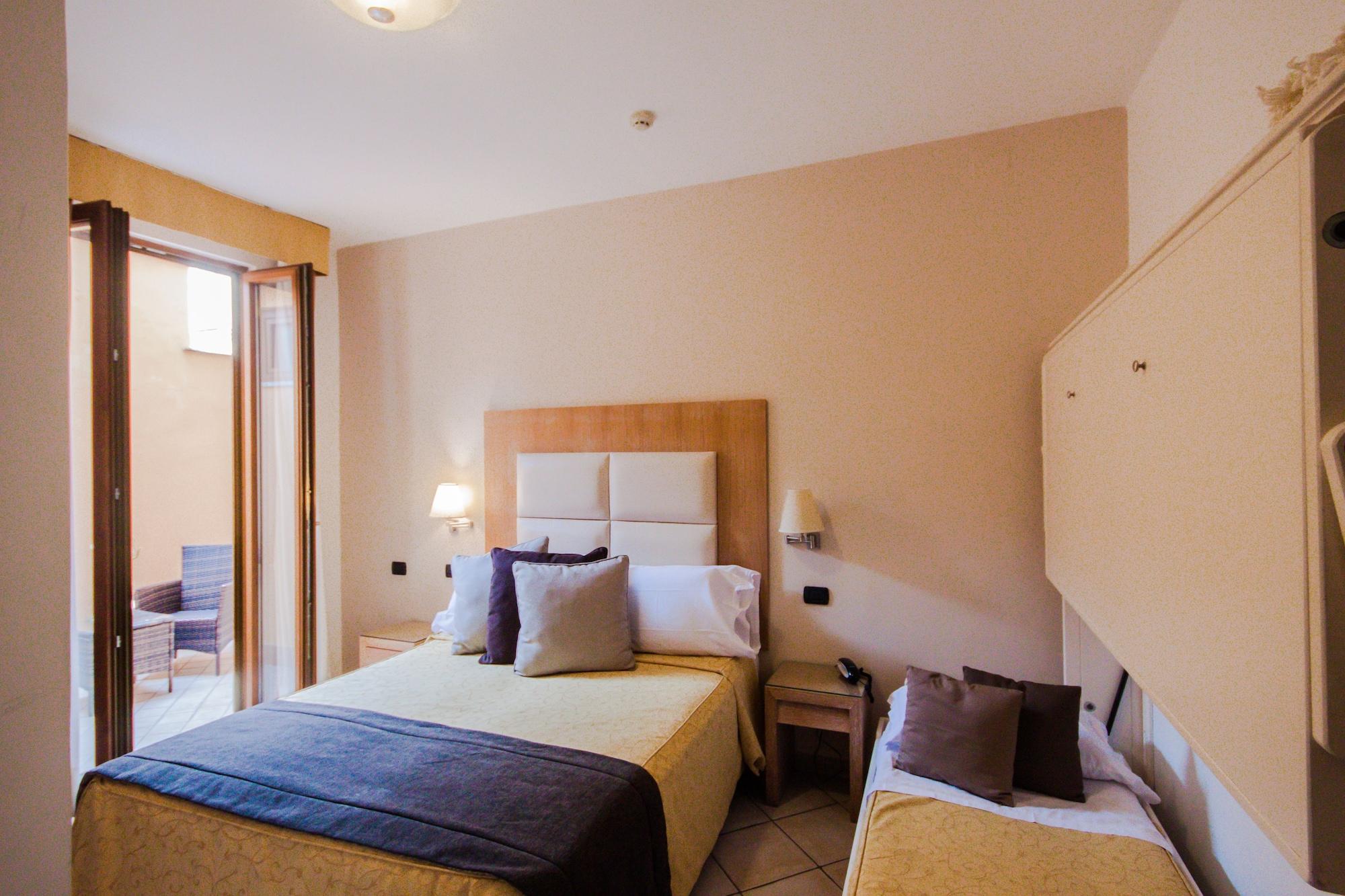 Hotel Sorrento City Bagian luar foto