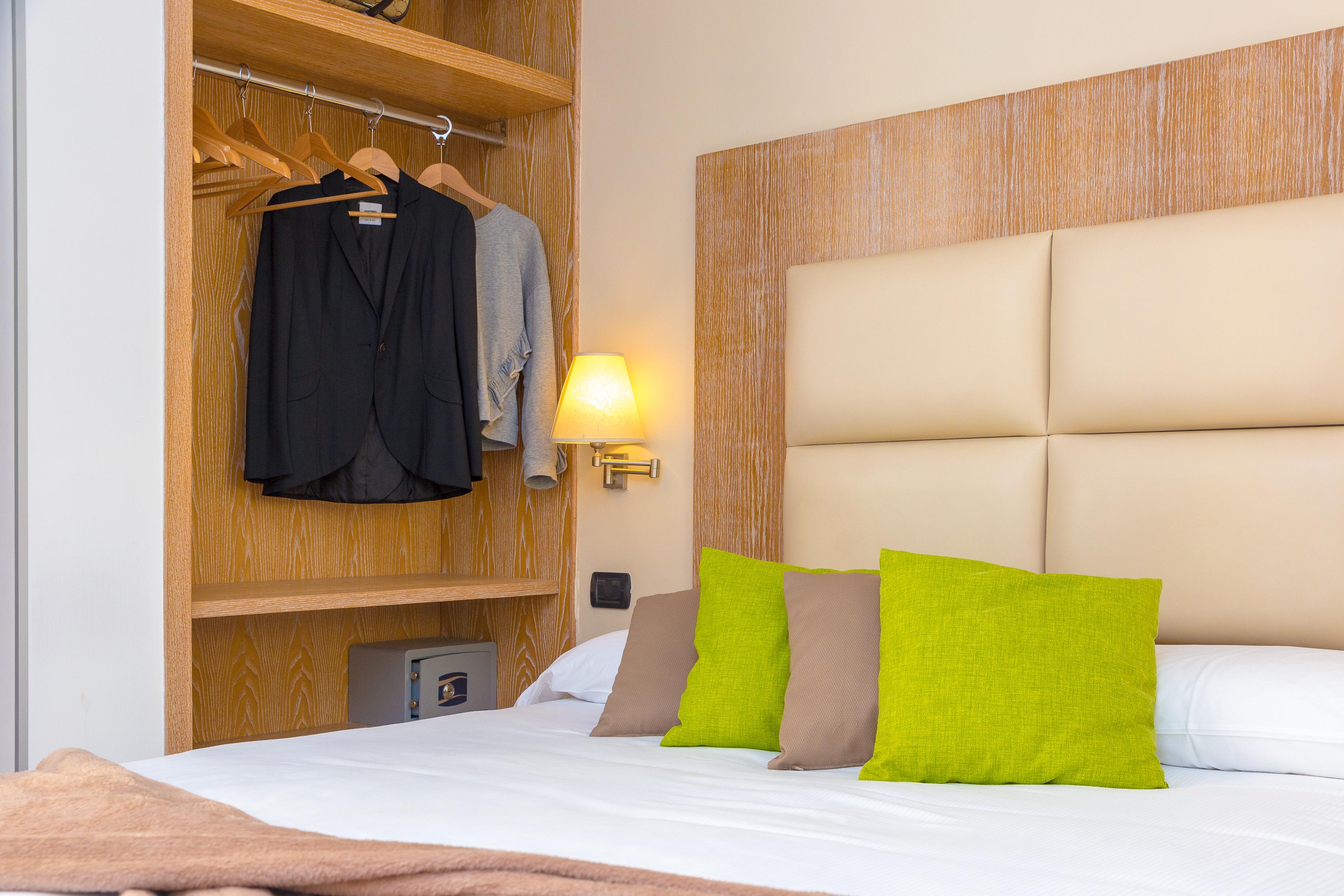 Hotel Sorrento City Bagian luar foto
