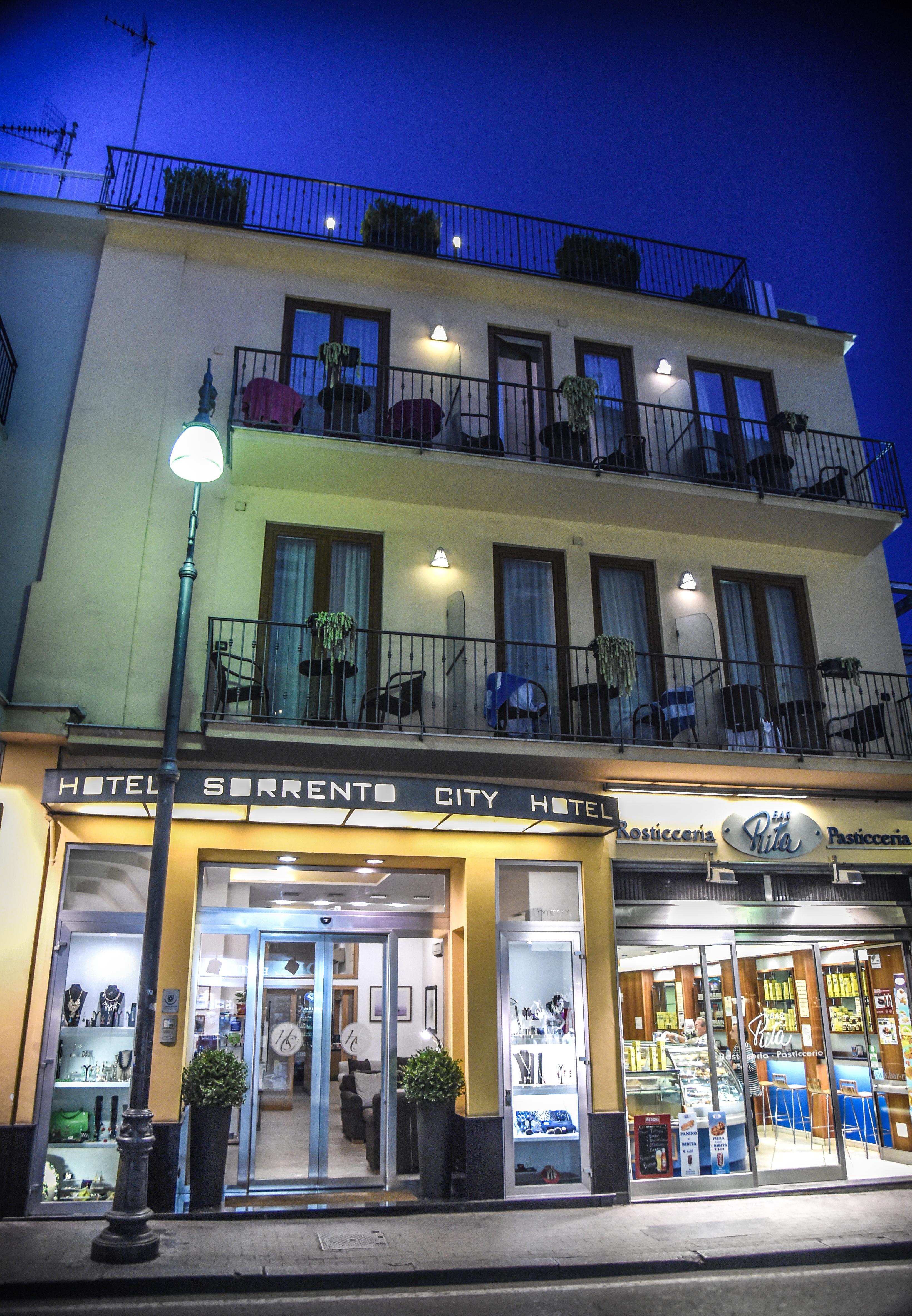 Hotel Sorrento City Bagian luar foto