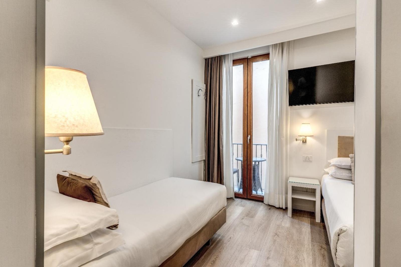 Hotel Sorrento City Bagian luar foto