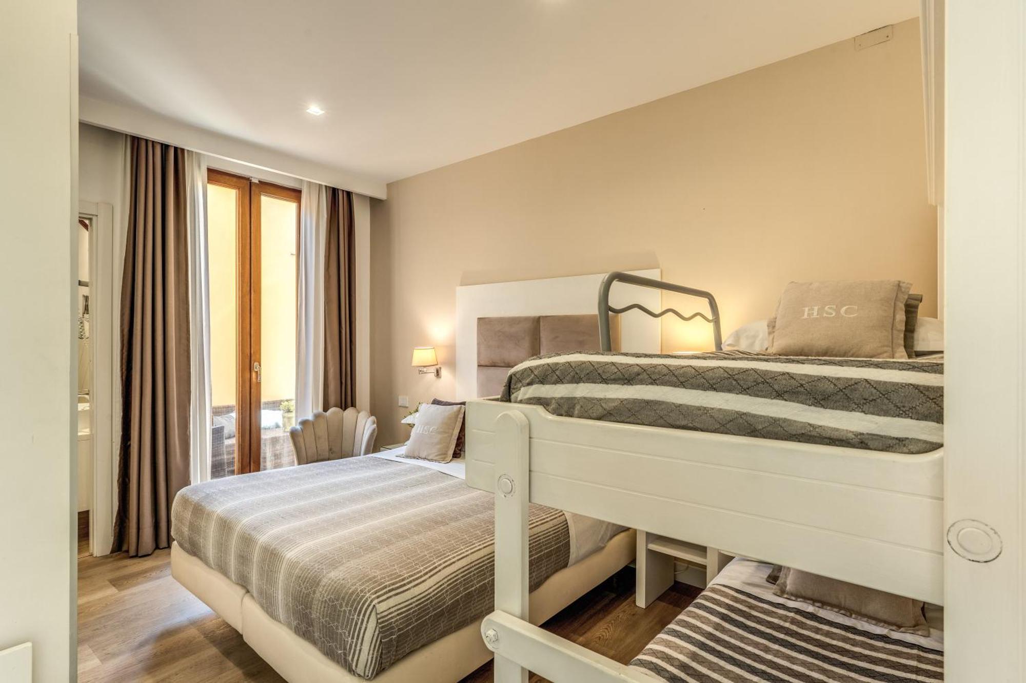 Hotel Sorrento City Bagian luar foto